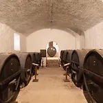 Castel D'alfiolo-barcomonte Farma *
